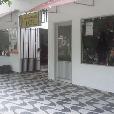 Hotel Heliconias 莱蒂西亚 外观 照片